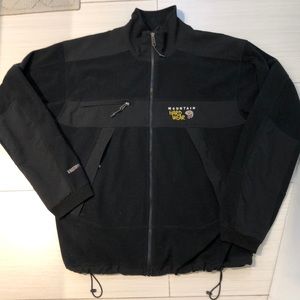 Mountain Hardwear Jackets & Coats - Mountain Hard wear wind breaker jacket Mountain Hardwear Jackets & Coats - Mountain Hard wear wind breaker jacket